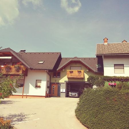 Appartamento Apartma Smid Škofja Loka Esterno foto